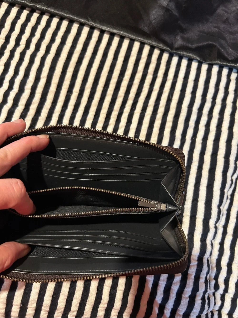 Coach classic zip